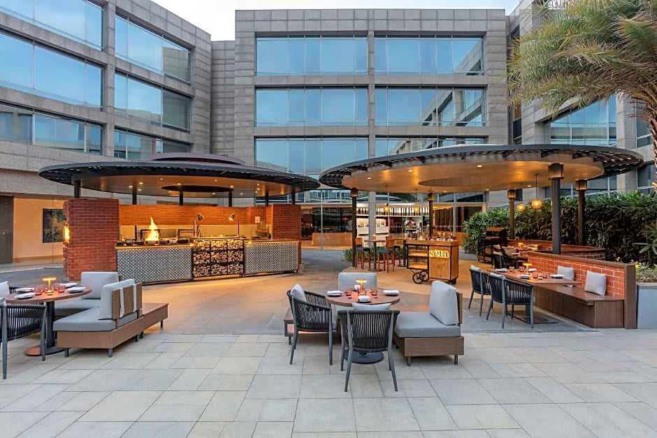 Hilton Bangalore Embassy Golflinks