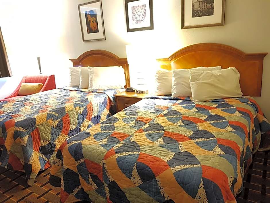 Le Mars Inn and Suites
