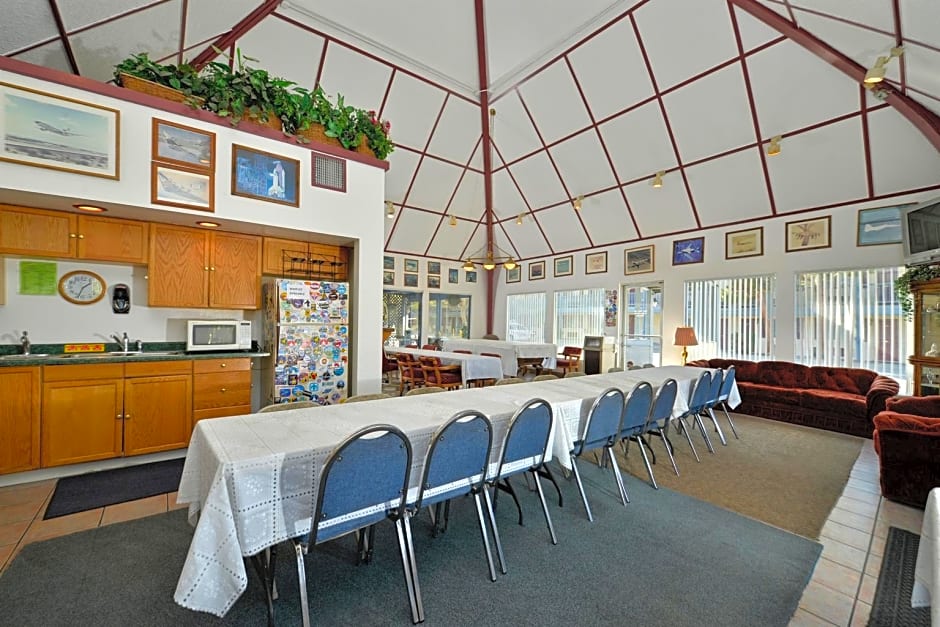 Americas Best Value Inn & Suites - Lancaster