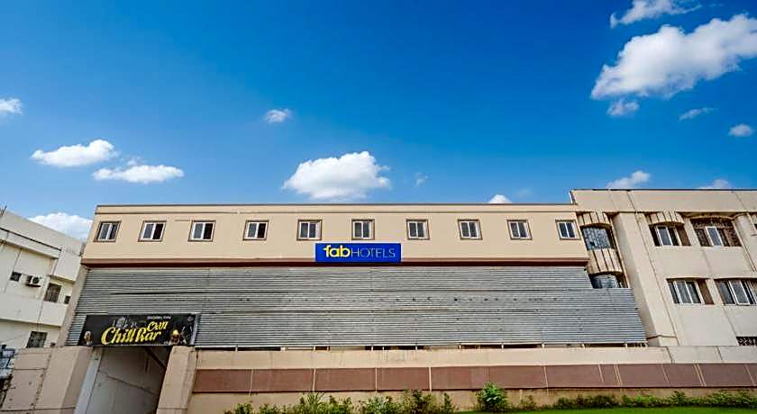 Hotel O Maruthi Gandhi Park