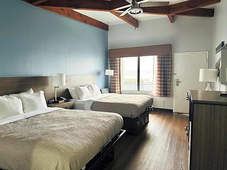 Quality Inn - On The Lake Clarksville-Boydton