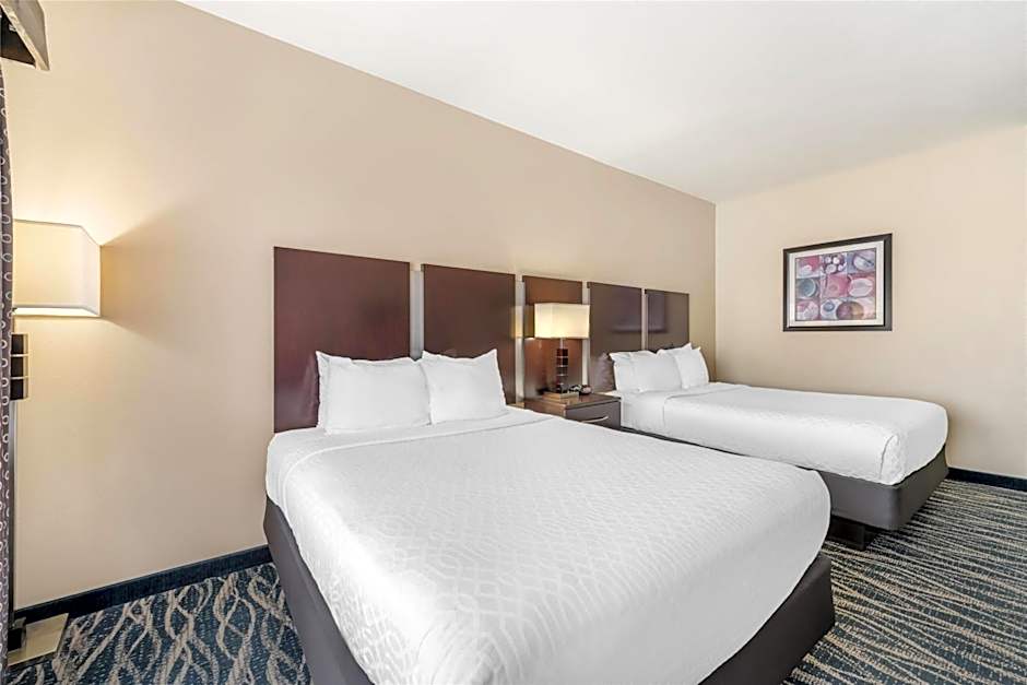 Best Western Plus Eastgate Inn & Suites