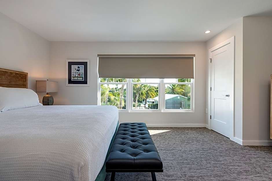 Escape Coastal Resort on Casey Key