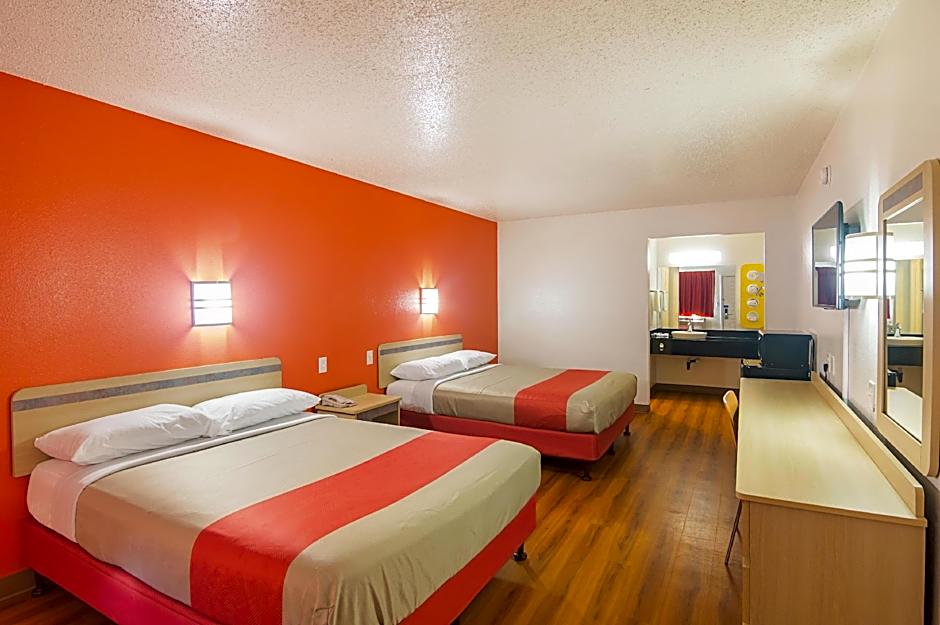 Motel 6-Fort Nelson, BC