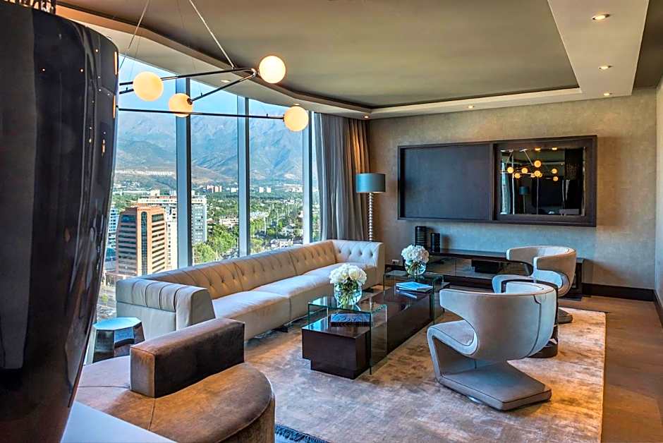 Icon Hotel