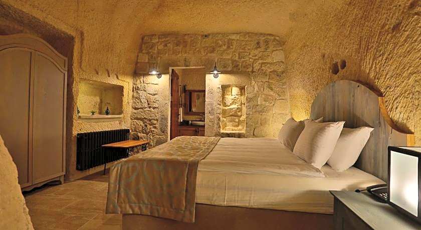 Acropolis Cave Suites