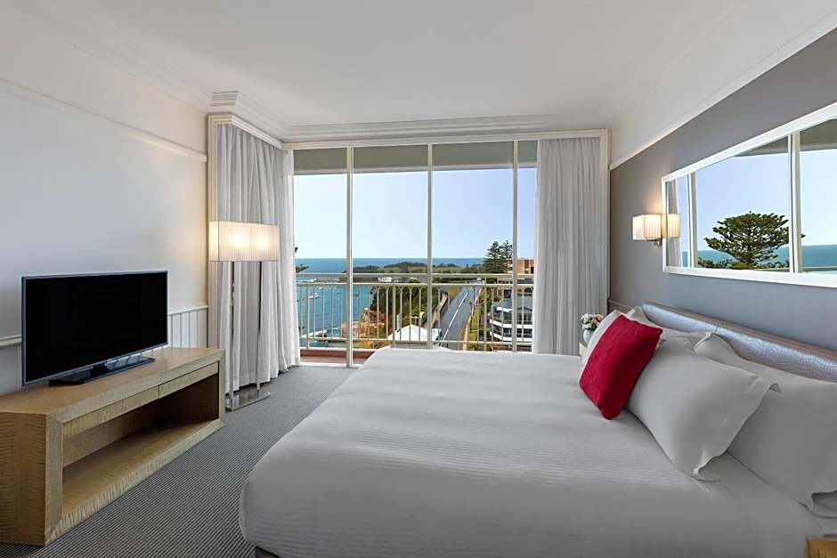 Crowne Plaza Terrigal By IHG
