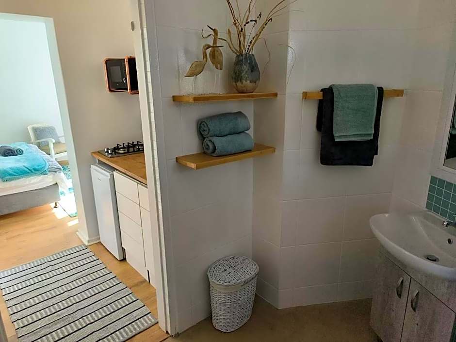 African Breeze Guesthouse