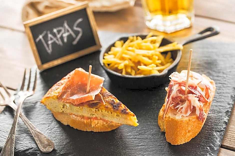 Salles Hotel Aeroport De Girona