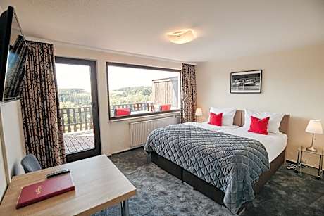 Deluxe Double Room with Balcony