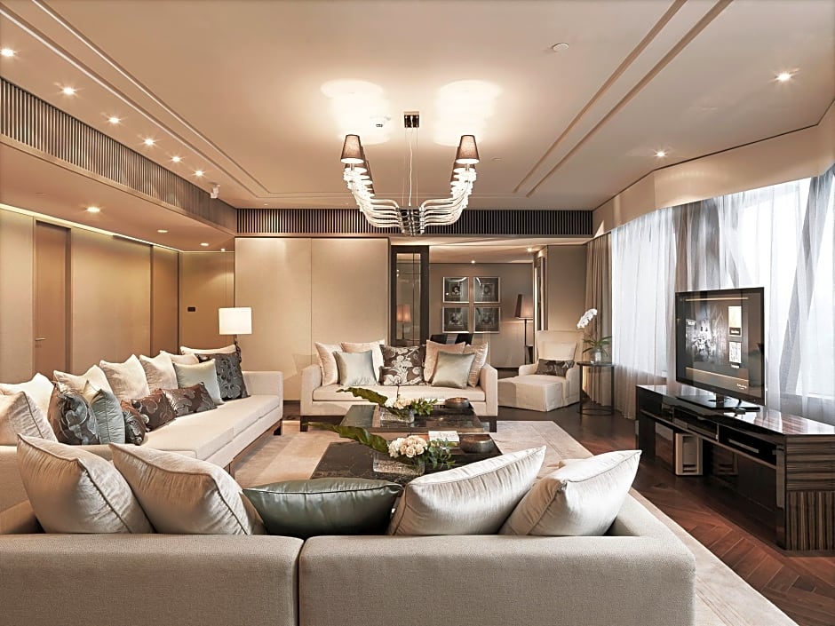 Okura Prestige Bangkok Hotel