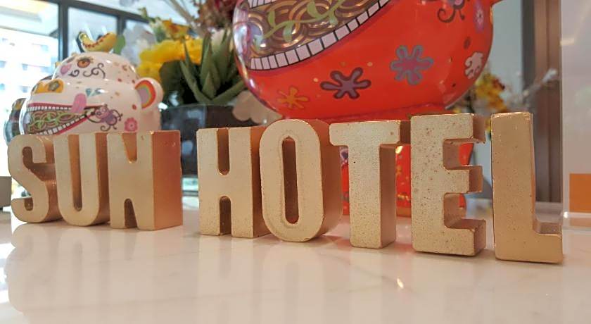 Sun Hotel