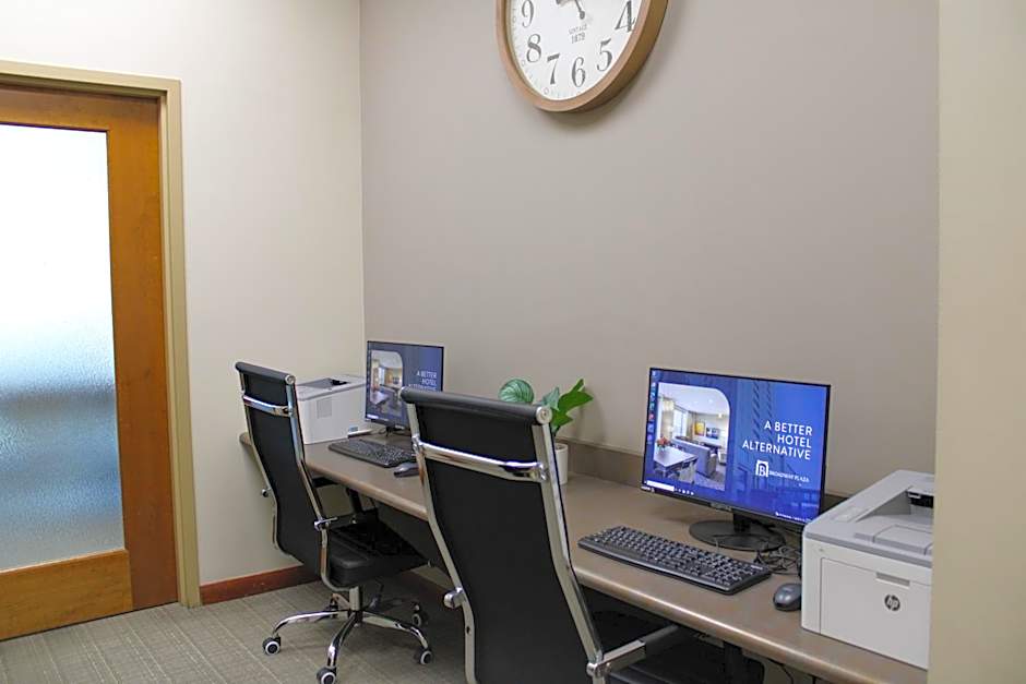 Broadway Plaza, Trademark Collection by Wyndham