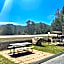 Saddle & Surrey Motel