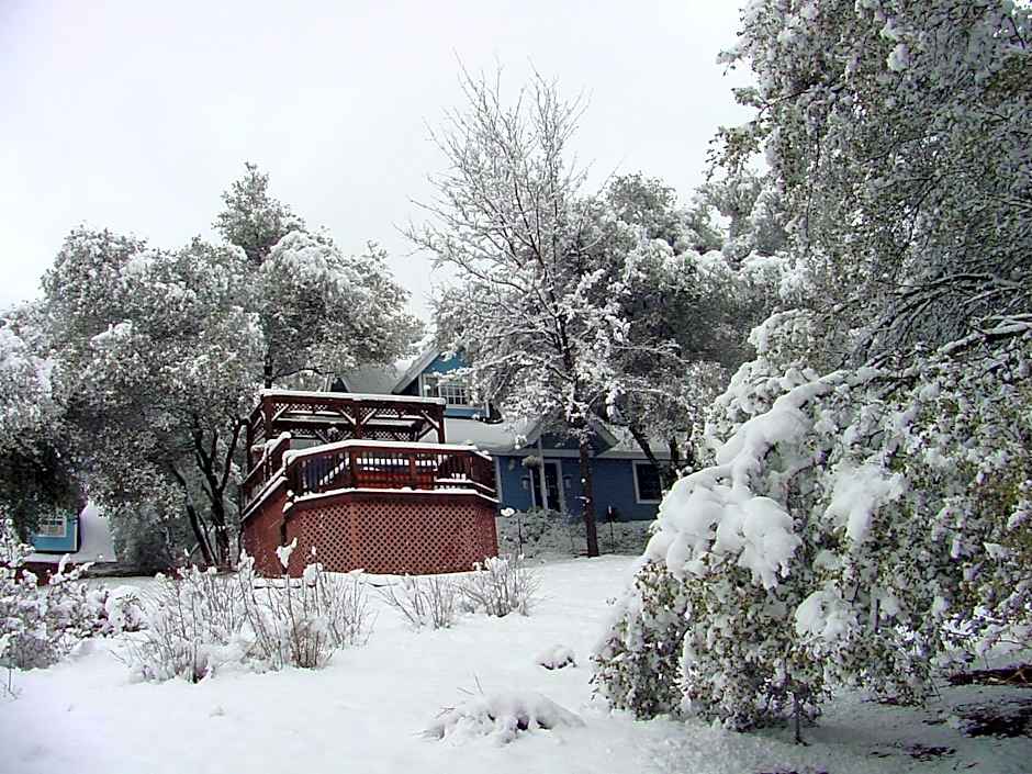 Apple Blossom Inn Yosemite