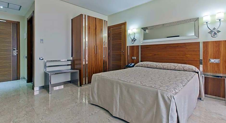 Photo 1 of 3 of Standard 1 Double Bed or 2 Beds