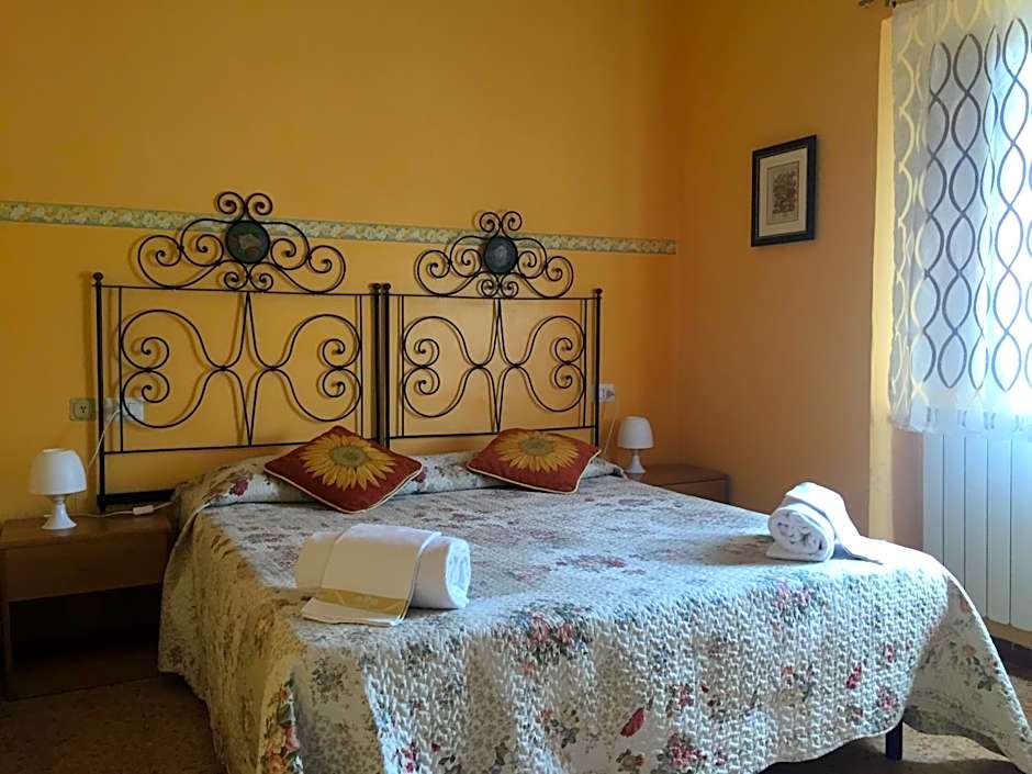 Photo 1 of 27 of Hotel Aline