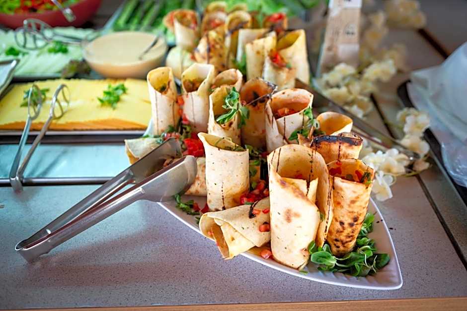 Astoria Hotel All Inclusive- Private Beach & Beach Club