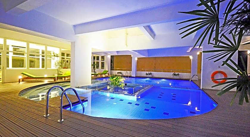 Ocean Edge Suites & Hotel Colombo