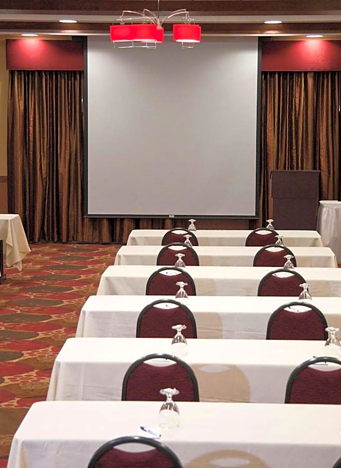 Hilton Garden Inn Milwaukee Airport