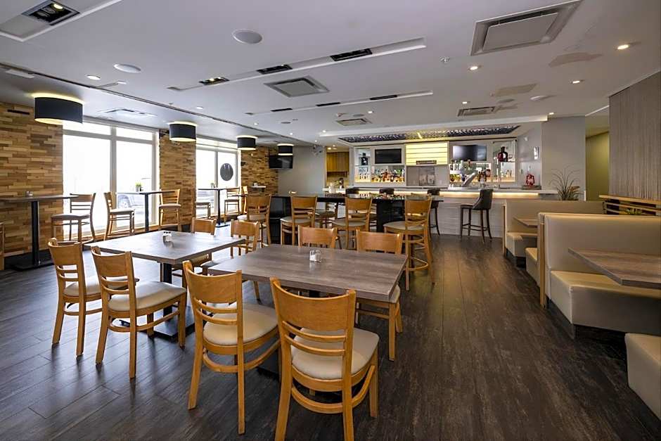 Radisson Hotel Edmonton Airport