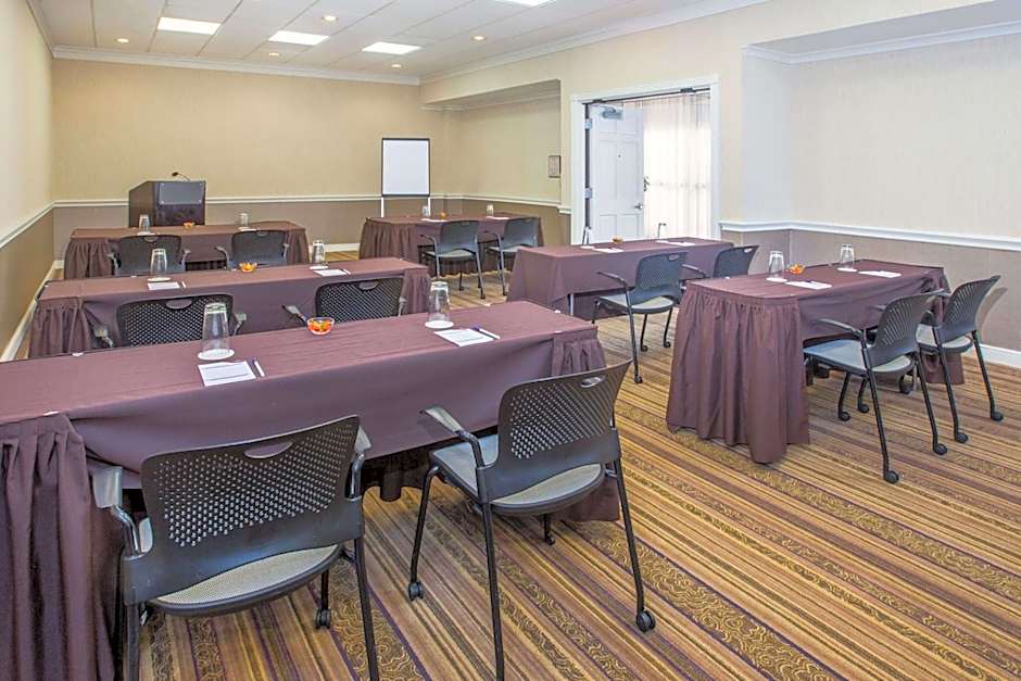 Sonesta Atlanta Airport North