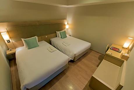 Deluxe One-Bedroom Twin Room - 3rd or 4th Floor