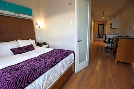 2 Queen Beds  Two-Bedroom  Suite  Non-Smoking