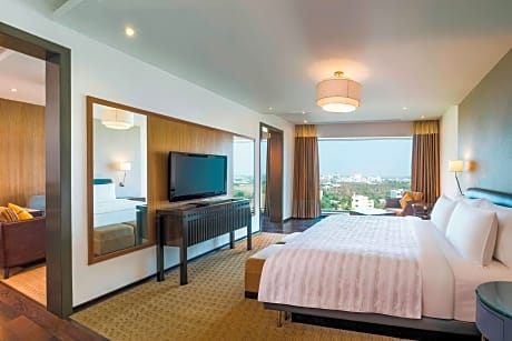 Executive Suite, 1 Bedroom (1 King Bed)