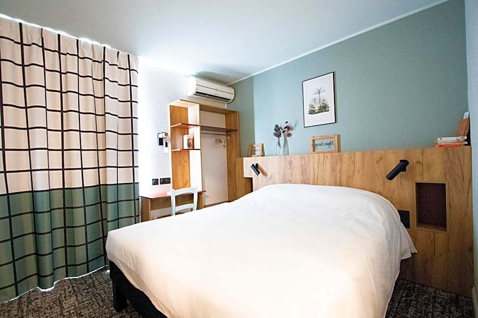 greet Hotel Castres Saix