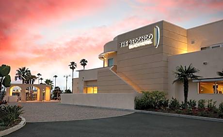 Redondo Beach Hotel, Tapestry Collection by Hilton