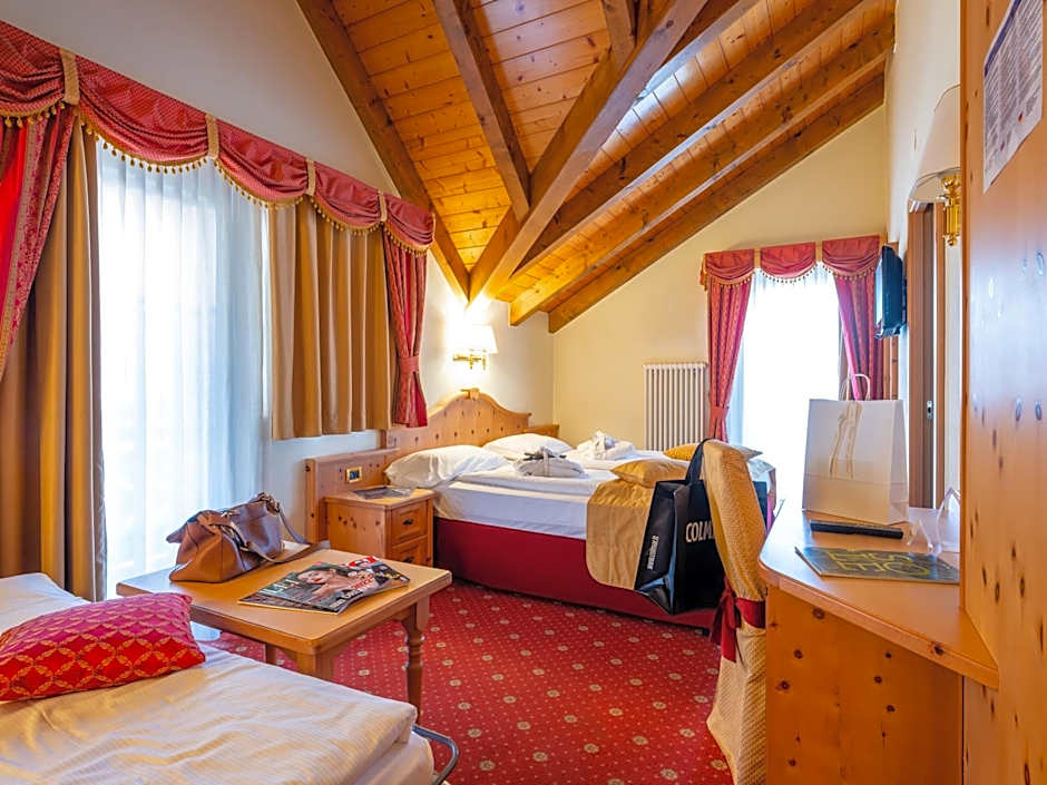 Albergo Dimaro Wellness Hotel