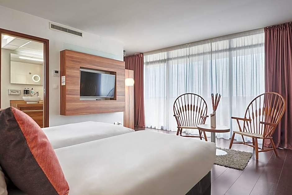 Hotel Gatsby by HappyCulture