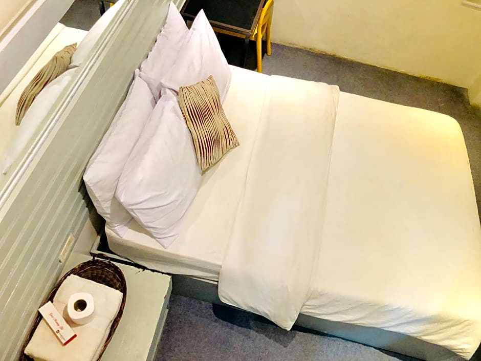 Hometown Hotel Bacolod