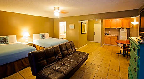 Suite with Patio Pet Friendly