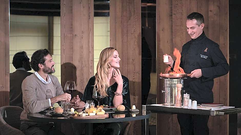 Le Massif Hotel & Lodge Courmayeur The Leading Hotels of the World