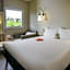 Ibis Itatiba