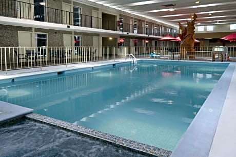 Ramada by Wyndham Sterling