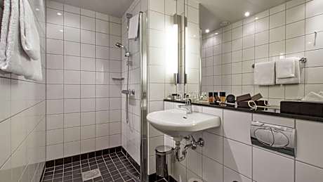Premium King Room - Non-Smoking