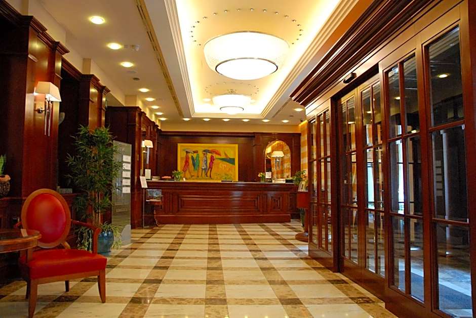 Best Western Premier Hotel Astoria