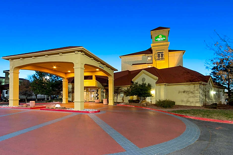 La Quinta Inn & Suites by Wyndham Albuquerque West