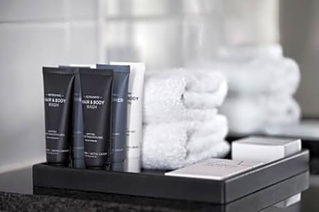 Superior Single Room incl. Breakfast and Parking