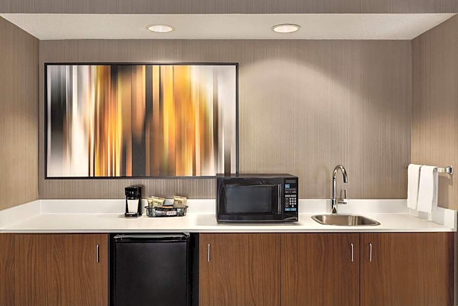 Courtyard by Marriott Topeka