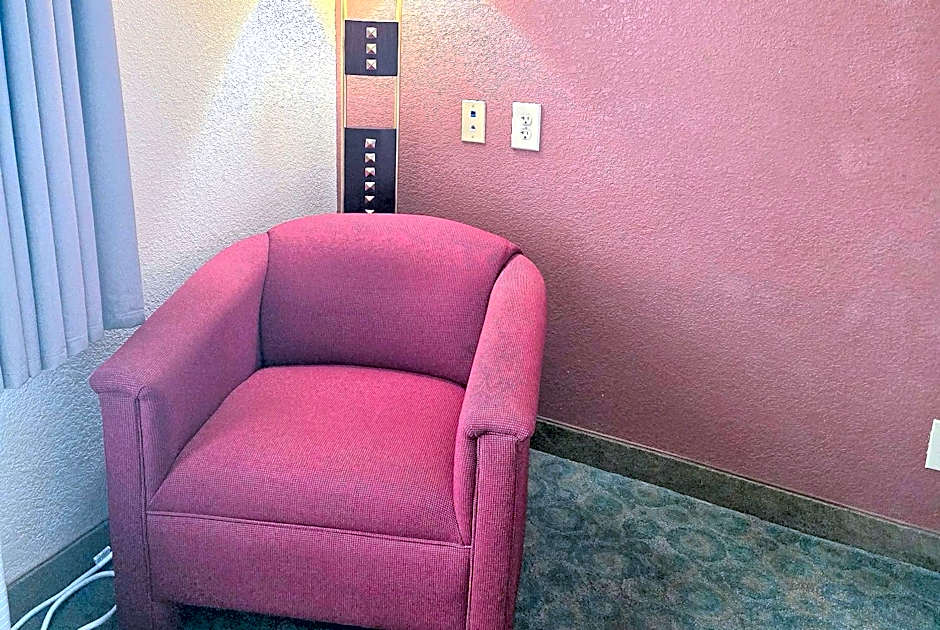 Ramada by Wyndham South Waco