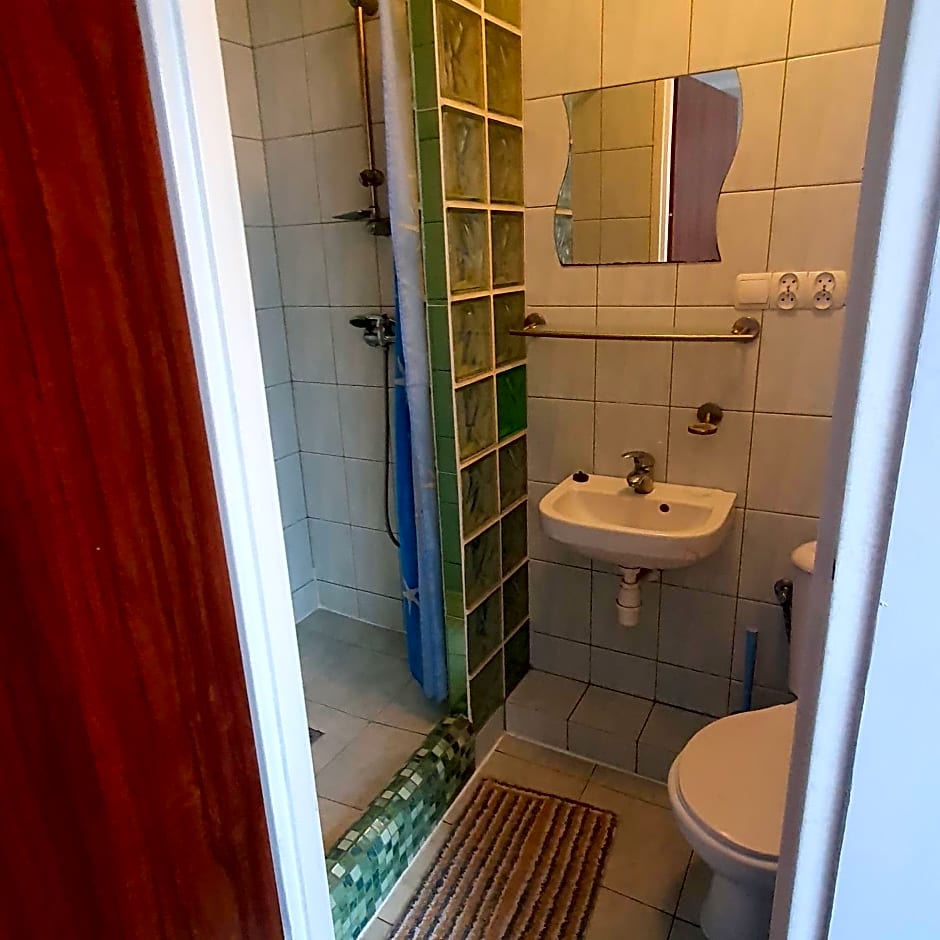 Na fali Pokoje Goscinne