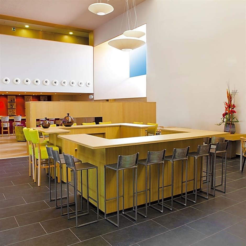 Atenea Port Barcelona Mataro