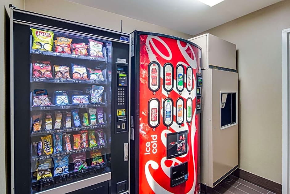 Quality Inn & Suites Canton, GA