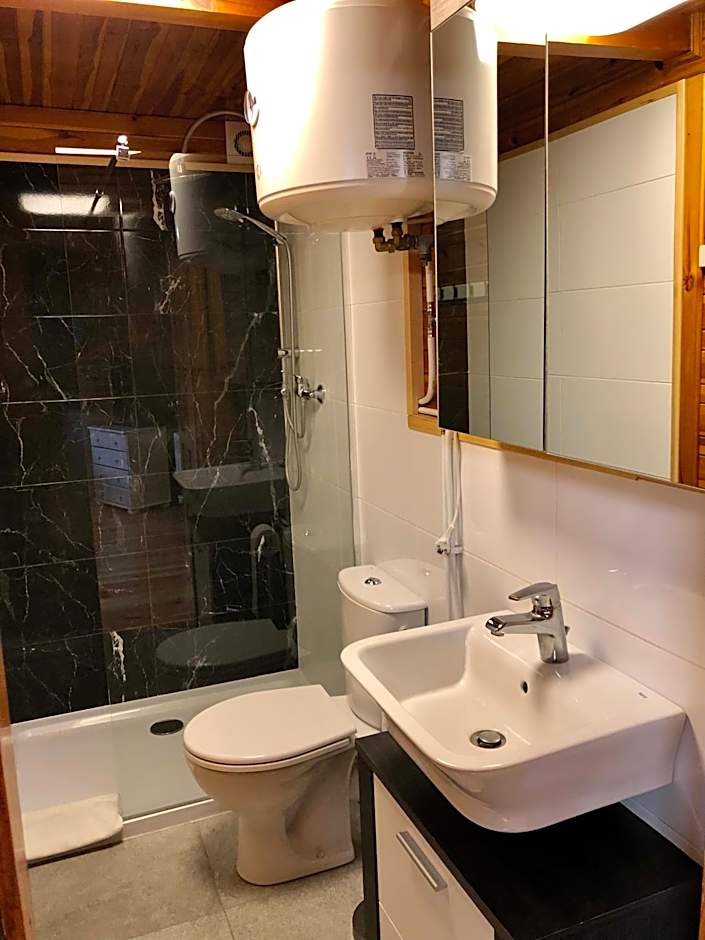 AB Domki całoroczne nad jeziorem