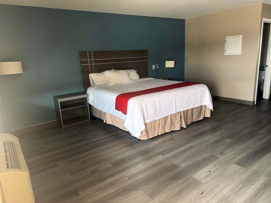 Deluxe Inn Palacios