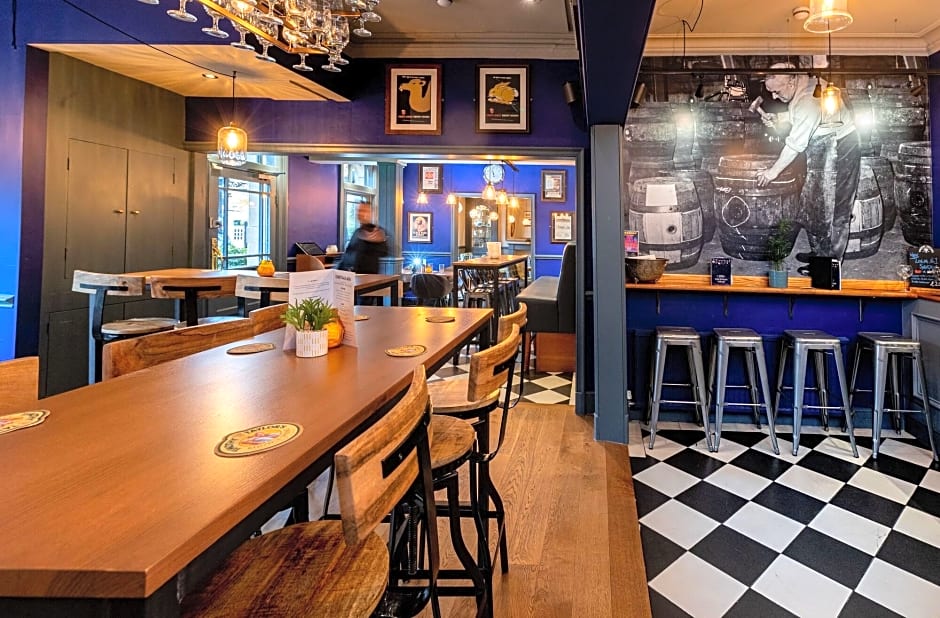 Inn At Cheltenham Parade